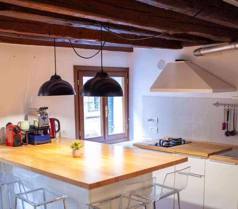 Erbe Canal View Private House Венеция Экстерьер фото