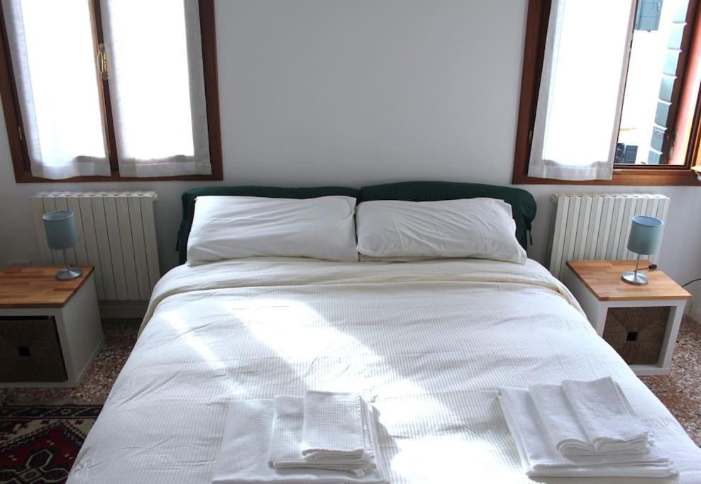 Erbe Canal View Private House Венеция Экстерьер фото