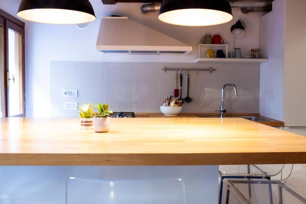 Erbe Canal View Private House Венеция Экстерьер фото